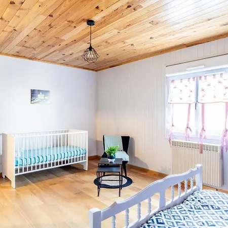 3ch 8 Personnes * Saint-Hilaire-de-Voust