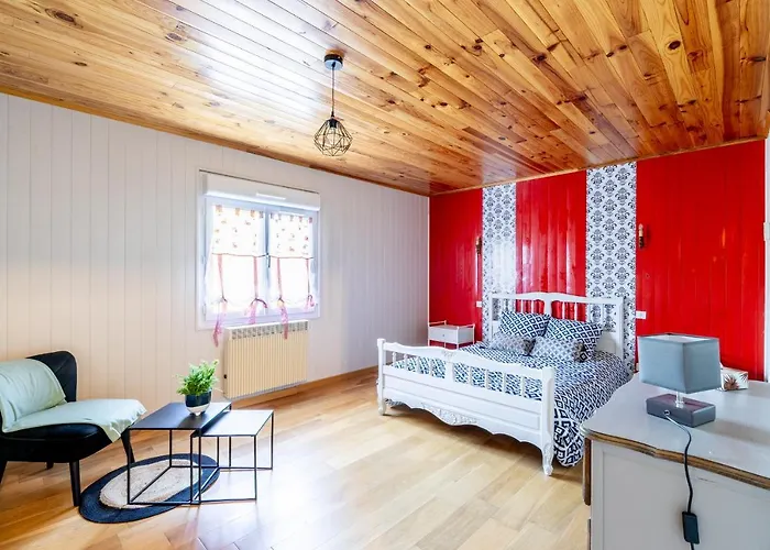 3ch 8 Personnes Saint-Hilaire-de-Voust