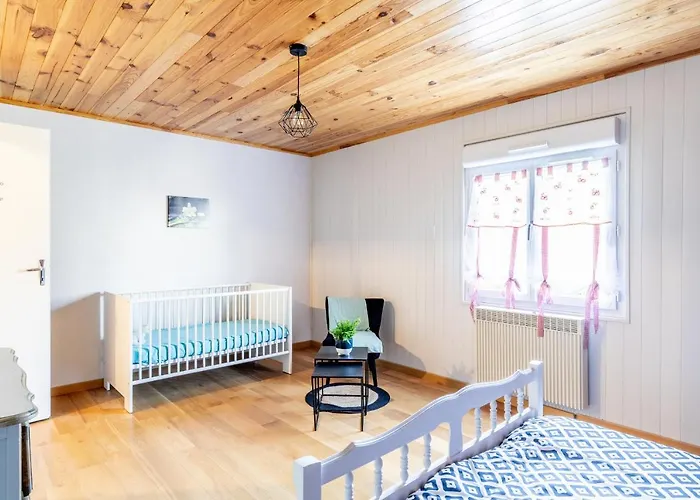 3ch 8 Personnes * Saint-Hilaire-de-Voust